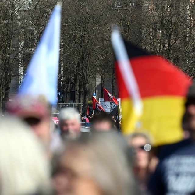 Verdachts der Volksverhetzung gegen den Ordner einer Demo in Nürnberg