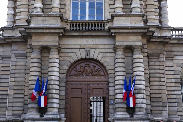 Le Parlement a définitivement adopté lundi 19 mai 2025, après un ultime vote du Sénat, une proposition de loi de Gabriel Attal pour durcir la justice des mineurs et responsabiliser les parents de mineurs délinquants.