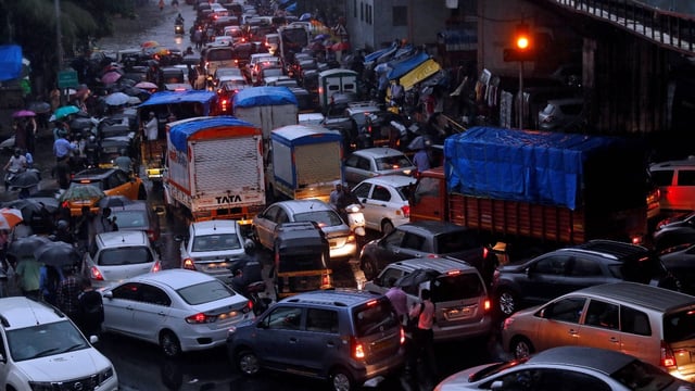 No parking space, no car: Maharashtra transport minister announces new rule