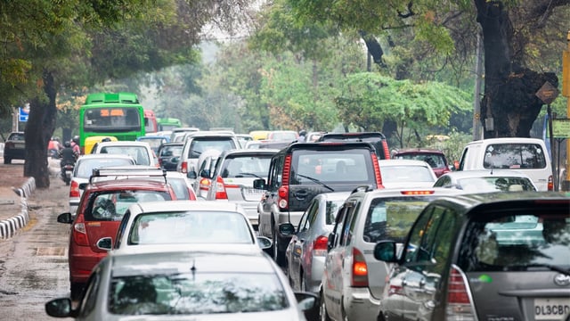 Delhi traffic advisory for IPL match (Image: Canva)
