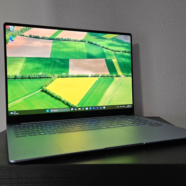 Samsung Galaxy Book 4 Edge