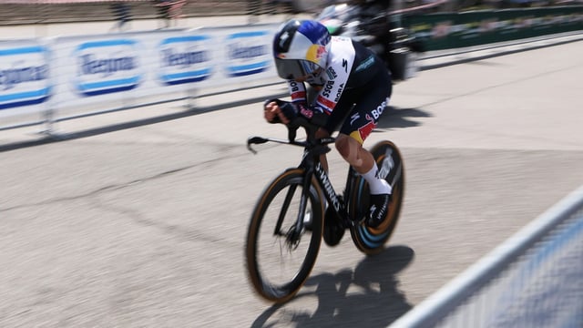 La etapa 10 del Giro de Italia, en directo: Lucca - Pisa.