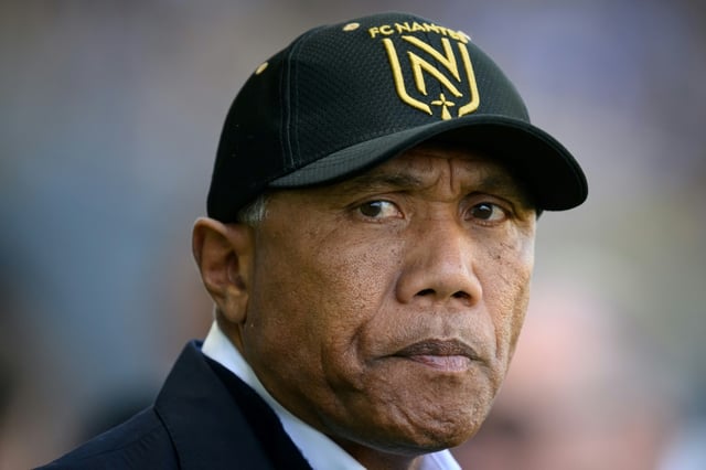 Antoine Kombouaré à la Beaujoire lors du match de L1 entre Nantes et Toulouse le 27 avril 2025 à Nantes en France