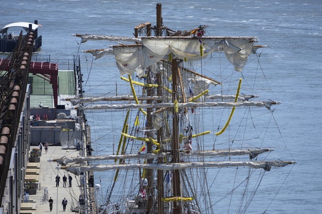 The broken masts of the Cuauhtemoc, a masted Mexican Navy training ship, is seen after it collided with the Brooklyn Bridge in New York, Monday, May 19, 2025. (AP Photo/Seth Wenig)