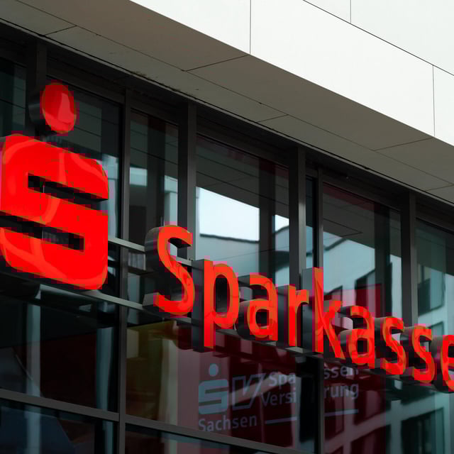 Die deutschen Sparkassen diskutieren auf dem Deutschen Sparkassentag in Nürnberg am 21. Mai 2025 über die Sicherung und den möglichen Ausbau ihres dichten Filialnetzes.