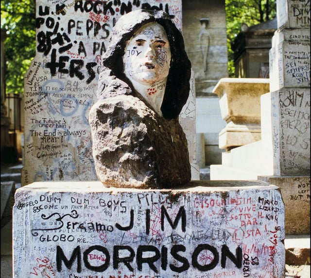 FRANCE - JUNE 01:  The tomb of Jim Morrison in Paris, France in June, 1985.  (Photo by Laurent MAOUS/Gamma-Rapho via Getty Images)