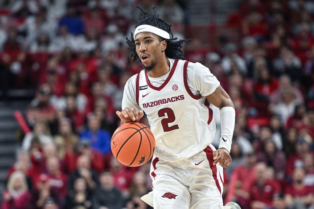 Arkansas guard Boogie Fland (2) runs a play against Florida during an NCAA college basketball game Jan. 11, 2025, in Fayetteville, Ark. (AP Photo/Michael Woods)