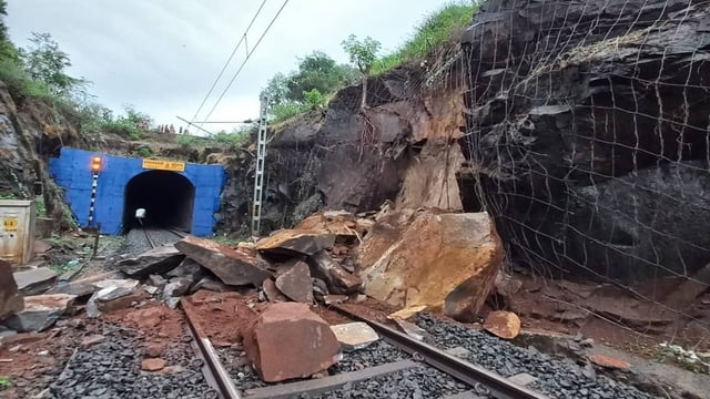 Ratnagiri Landslide Brings Konkan Railway To Standstill Amidst Unseasonal Rains | Image: Republic