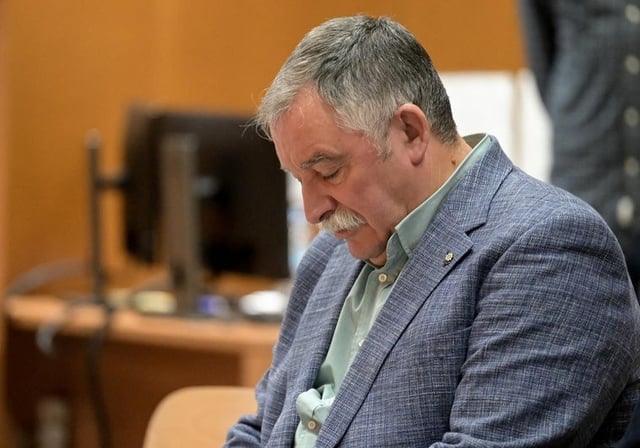 El alcalde de Oleiros, Ángel Luis Seoane, este martes en el juicio, en la Audiencia de La Coruña