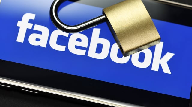 Im Netz behaupten Hacker, die Daten von 1 Milliarde Facebook-Nutzern erbeutet zu haben.