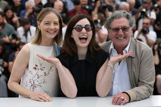L'actrice américaine Jodie Foster, la réalisatrice française Rebecca Zlotowski et l'acteur français Daniel Auteuil lors de la 78e édition du Festival de Cannes, le 21 mai 2025