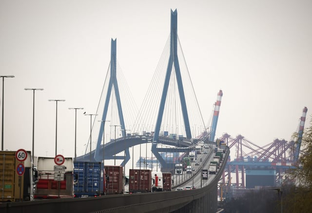 Die Köhlbrandbrücke (Archivbild)