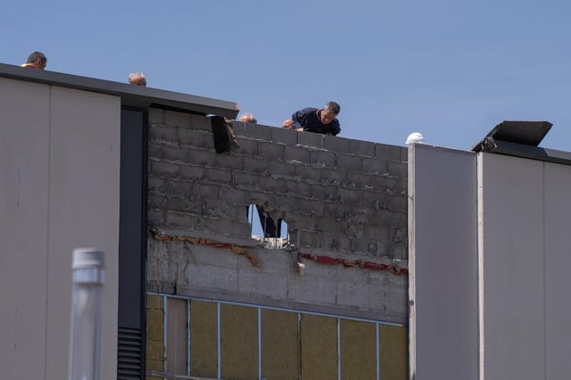 La placa de hormigón afectada por el derrumbe en el centro comercial Via Sabadell