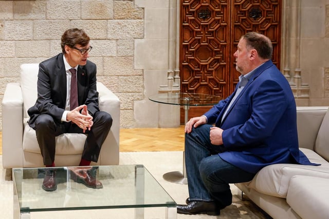 Imagen de archivo de Salvador Illa y Oriol Junqueras en el Palau de la Generalitat.