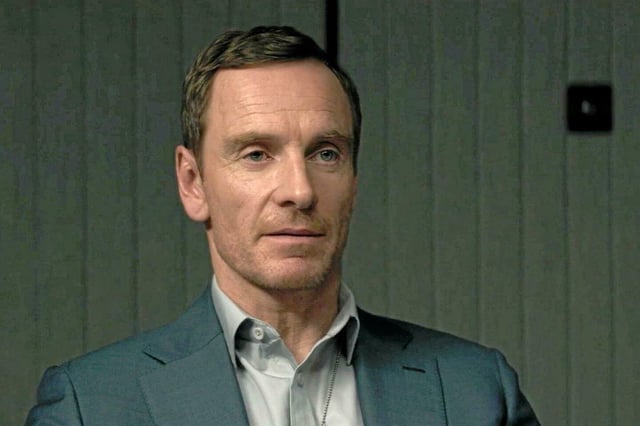 Dans <em>The Agency, </em>remake du <em>Bureau des légendes,</em> Michael Fassbender prend la place de Mathieu Kassovitz (Malotru) et devient Martian.
