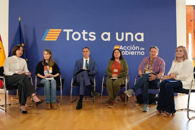 La visita de Sánchez para reunirse con las víctimas de la dana, en imágenes