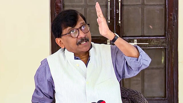 Shiv Sena (UBT) MP Sanjay Raut alleged that more than ₹5 crore in cash was found in a room at the government rest house in Dhule city.