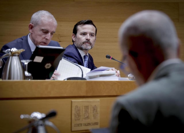 El portavoz adjunto de Vox, Joaquín Alés, durante la Comisión de Hacienda, este jueves.