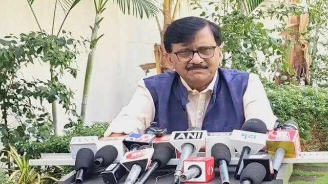 File photo of Sanjay Raut addresisng a press confernece/ ANI