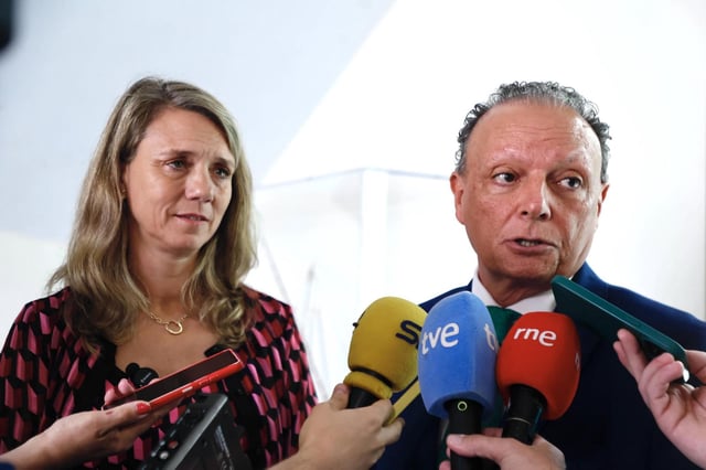 Ángela de Miguel y Salvador Navarro