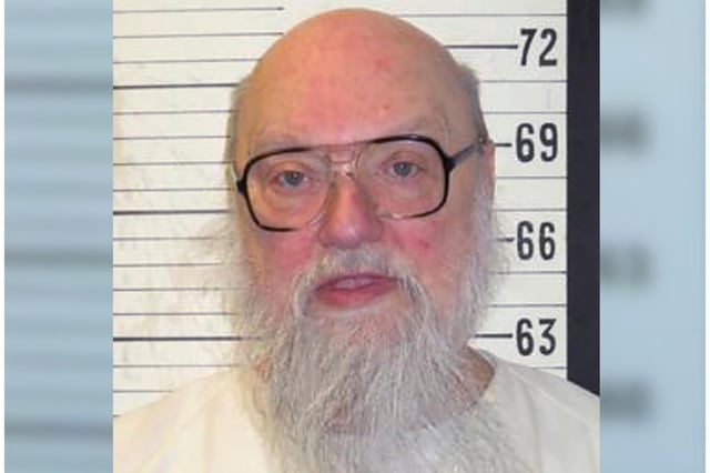 This undated booking photo provided by the Tennessee Department of Correction shows inmate Oscar Smith.