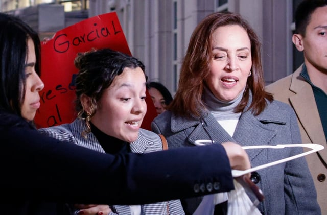 Linda Cristina Pereyra (R) has been ordered to pay more than $1.7 billion to Mexico after her 'super cop' husband was convicted of taking millions of dollars in bribes to allow the Sinaloa cartel to smuggle tons of cocaine