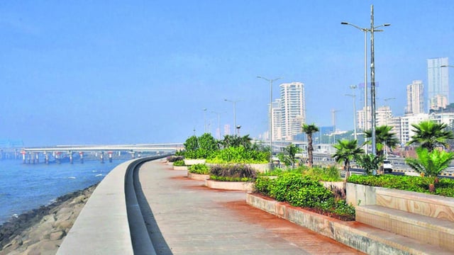 Mumbai, India – 28, Jan 2025: Work on the promenade is underway at Mumbai Coastal Road Project, at Worli, in Mumbai, India, on Tuesday, Jan 28, 2025. (Photo by Bhushan Koyande/HT Photo)
