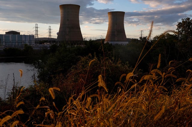 The Three Mile Island Nuclear power plant is seen at sunset in Middletown, Pennsylvania, U.S., October 15, 2024. REUTERS/Shannon Stapleton/File Photo