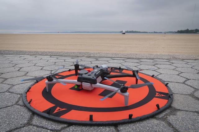 It's a bird! It's a plane! It's flying robotic drone!