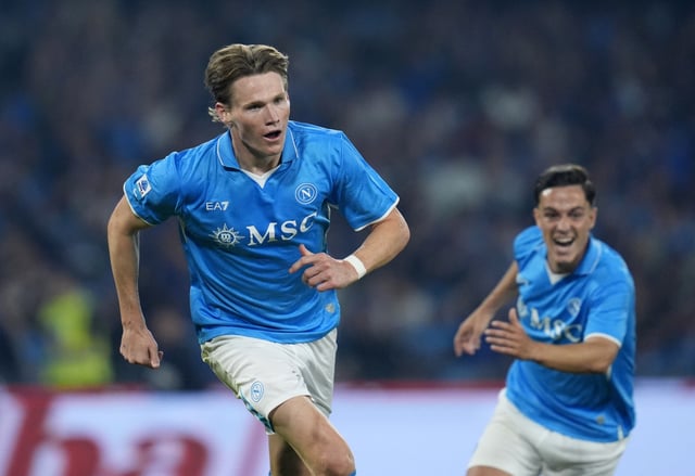 Soccer Football - Serie A - Napoli v Cagliari - Stadio Diego Armando Maradona, Naples, Italy - May 23, 2025 Napoli's Scott McTominay celebrates scoring their first goal REUTERS/Matteo Ciambelli