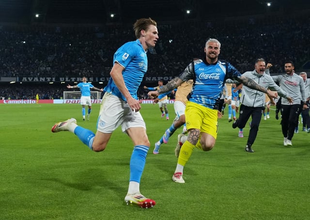 Soccer Football - Serie A - Napoli v Cagliari - Stadio Diego Armando Maradona, Naples, Italy - May 23, 2025 Napoli's Scott McTominay celebrates scoring their first goal REUTERS/Matteo Ciambelli