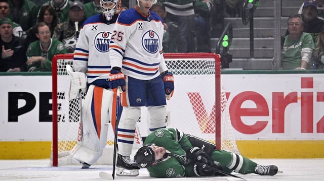 Dallas Stars center Roope Hintz (24) reacts after being injured against the Edmonton Oilers in the 3rd period in Game 2 of the Western Conference Final at American Airlines Center on Saturday.