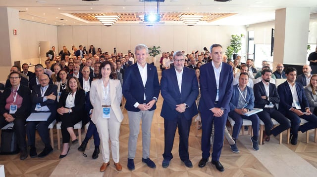 De izquierda a derecha, Moreira, Rueda, Mosquera y Cominges, en la asamblea ayer.