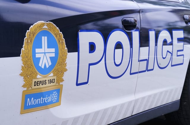 Montreal police have arrested five people in connection with distraction thefts targeting seniors for their jewelry, warning the public to be cautious of strangers offering gifts.