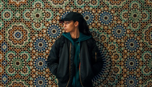 Nadia Melliti dans La Petite Dernière de Hafsia Herzi.