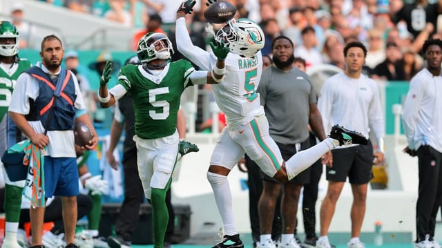 The Miami Dolphins have discussed trading cornerback Jalen Ramsey (5) according to reports.