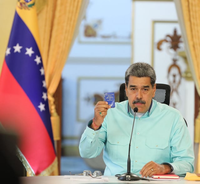 Maduro promete financiar proyectos en los sectores con más votos en elecciones del domingo
