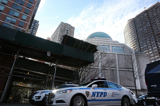 Um von ihm das Passwort zu seinen Konten für die Kryptowährung Bitcoin zu erpressen, ist ein italienischer Mann in New York entführt, gefoltert und wochenlang festgehalten worden.