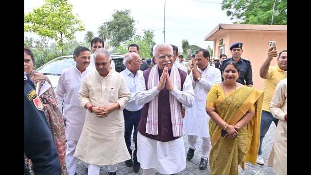 Karnal MP Manohar Lal Khattar during his visit at BJP’s district office in Karnal on Sunday. (HT Photo)