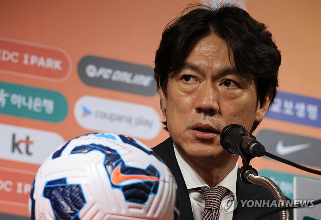 Hong Myung-bo, head coach of the South Korean men's national football team, speaks at a press conference at the Korea Football Association House in Seoul on May 26, 2025, announcing his squad for World Cup qualifying matches in June. (Yonhap)
