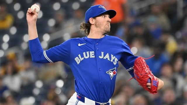 May 21, 2025; Toronto, Ontario, CAN;  Toronto Blue Jays starting pitcher Kevin Gausman (34) delivers a pitch against the San Diego Padres in the first inning at Rogers Centre. Mandatory Credit: Dan Hamilton-Imagn Images