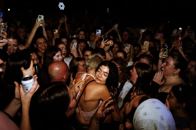 Lorde stayed at the event for about 20 minutes.
