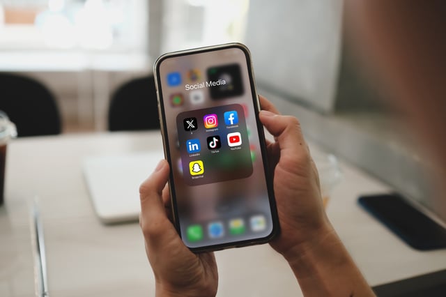 Facebook, Instagram : voici comment empêcher Meta d’utiliser vos données personnelles pour entraîner son IA