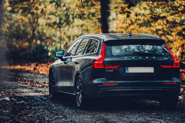 volvo v60 car
