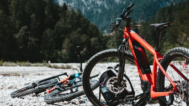 E-bike rider slams into 3-year-old girl in NYC, knocking her off her feet (Unsplash - representational image)