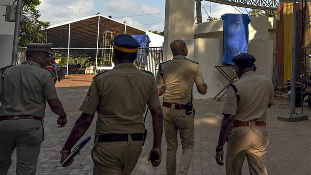 Police have stated, prima facie, that the family of four appear to have died by suicide.