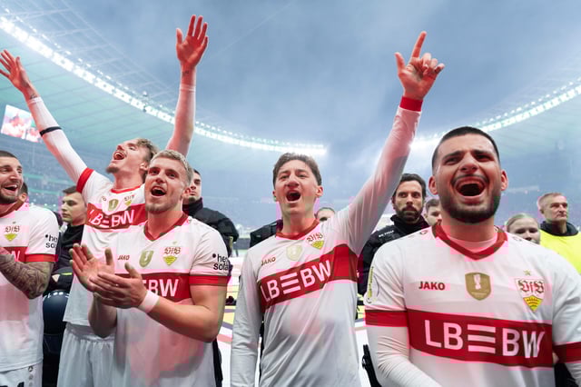 Angelo Stiller (2. von r.) kann aufgrund einer Verletzung nicht im Nations League-Finalturnier spielen.