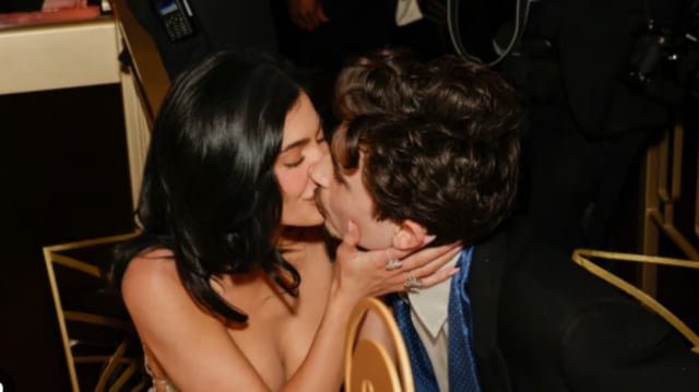 Kylie Jenner and Timothee Chalamet share a kiss