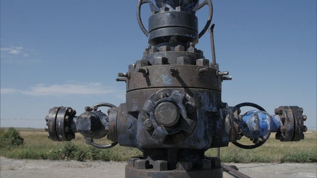 A new report from the University of Calgary's Public Interest Law Clinic estimates the amount of money charged to oil companies to clean up  abandoned wells is more than 
$1 billion short of what the cleanup will cost.