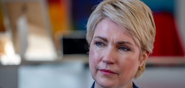 Manuela Schwesig (SPD), Ministerpräsidentin von Mecklenburg-Vorpommern, in ihrem Büro in der Staatskanzlei